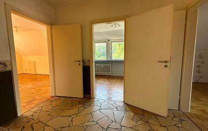 Renovierungsbedürftiges Wohnhaus mit zwei Wohneinheiten in zentraler Lage von Worpswede