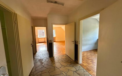 Renovierungsbedürftiges Wohnhaus mit zwei Wohneinheiten in zentraler Lage von Worpswede