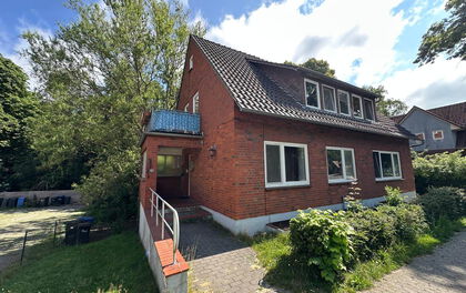 Renovierungsbedürftiges Wohnhaus mit zwei Wohneinheiten in zentraler Lage von Worpswede