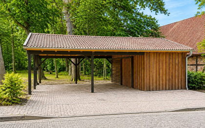 Historisches Wohn- und Geschäftsgebäude in Bestlage von Worpswede