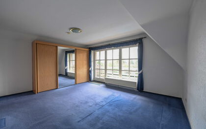 Gepflegtes Einfamilienhaus mit Einliegerwohnung und Außenpool in Tarmstedt