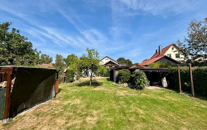 Kleines Einfamilienhaus mit großem Garten in zentraler Lage von Grasberg